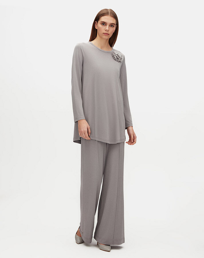 Çiçek Broşlu Düz Renk Basic Tunik - 2