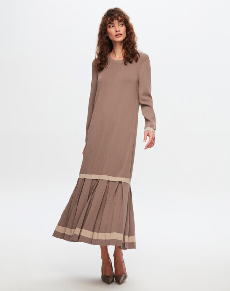 T24Y-4010 Üst Kısmı Düz Plise Detaylı Elbise 002-MİNK - MISS DALIDA