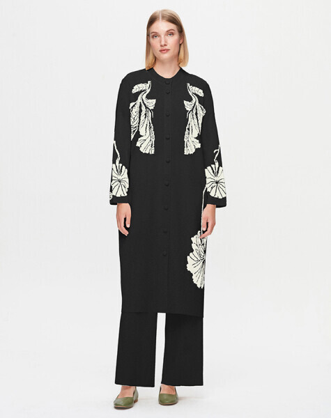 Önü Çiçek Desenli Siyah Hırka - MISS DALIDA