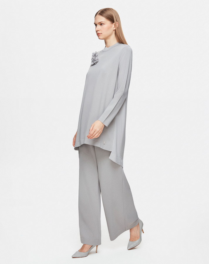 T25Y-6011 Knitwear Tunic with Cupro on the Back and Rose Brooch on the Front - 3