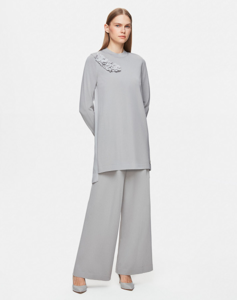 T25Y-6011 Knitwear Tunic with Cupro on the Back and Rose Brooch on the Front - 1