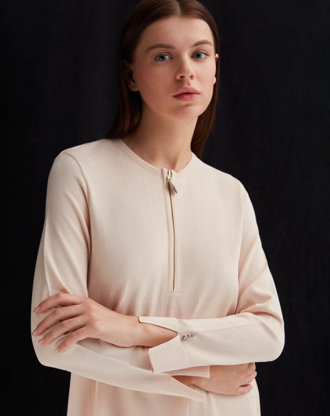 T25Y-6014 Plain Color Knitwear Tunic with Zippered Collar - 2