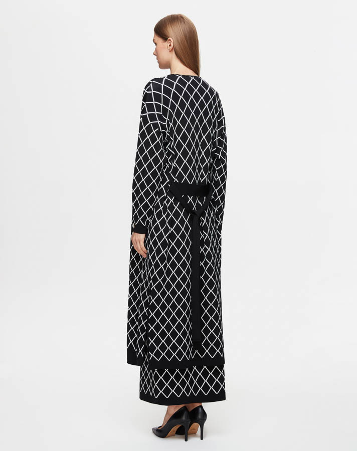 T25Y-9001 Diamond Patterned Long Knitted Cardigan - 3