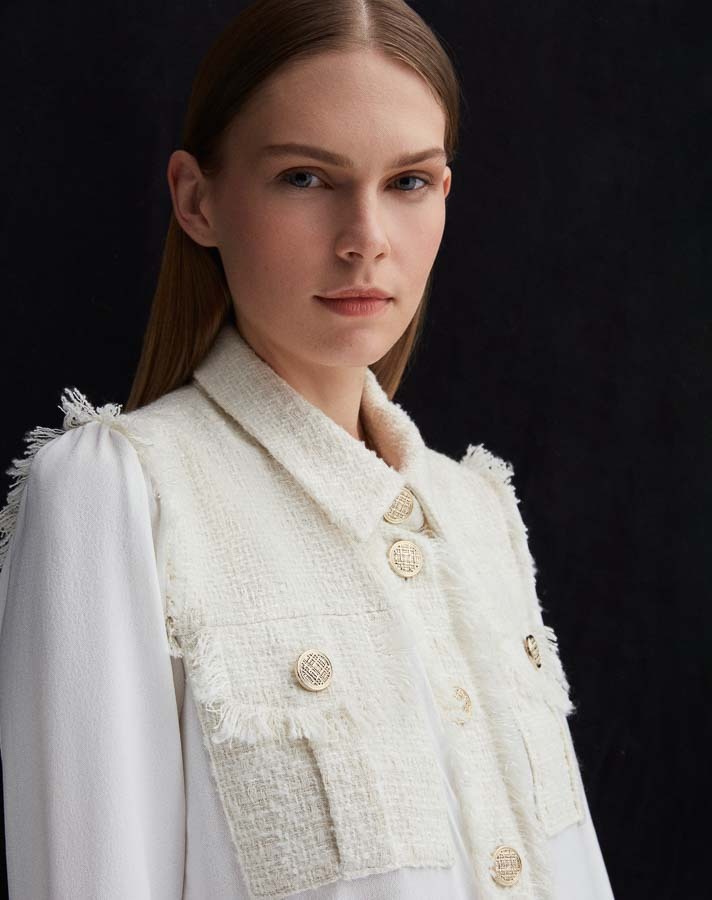 T25Y-9016 Classic Cardigan with Tassel and Button Detail - 2